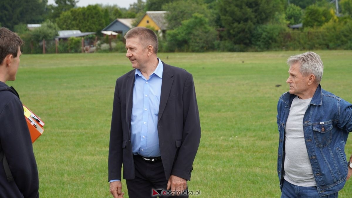 Przekazanie placu budowy stadionu lekkoatletycznego w Ostrołęce [13.07.2026] - zdjęcie #7 - eOstroleka.pl