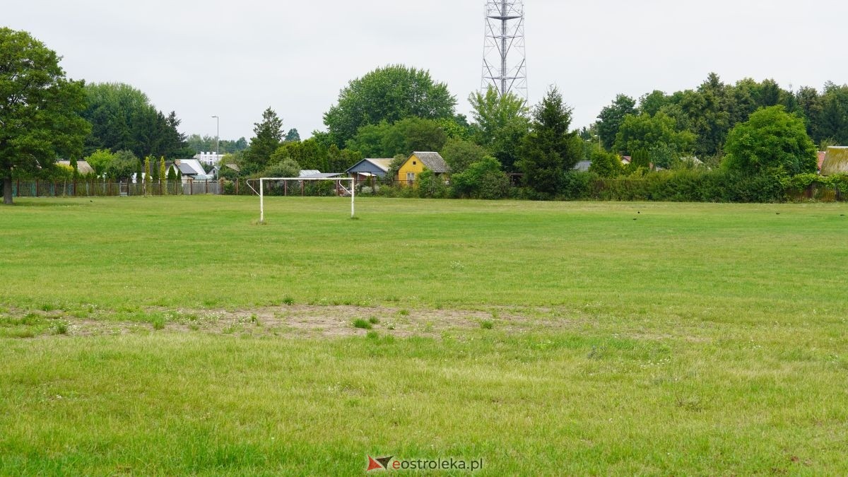Przekazanie placu budowy stadionu lekkoatletycznego w Ostrołęce [13.07.2026] - zdjęcie #2 - eOstroleka.pl