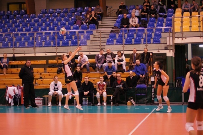 Nike Ostrołęka - Budowlani Toruń 0:3 (17.12.2011) - zdjęcie #10 - eOstroleka.pl