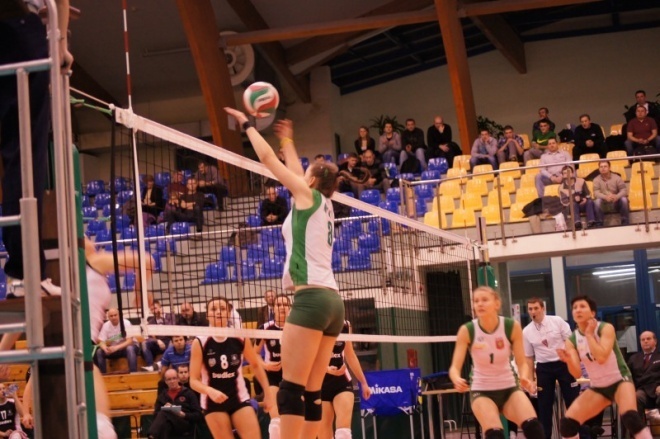 Nike Ostrołęka - Budowlani Toruń 0:3 (17.12.2011) - zdjęcie #7 - eOstroleka.pl
