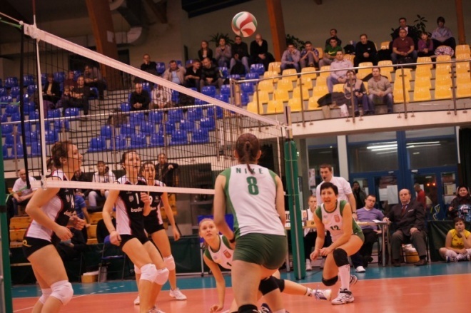 Nike Ostrołęka - Budowlani Toruń 0:3 (17.12.2011) - zdjęcie #5 - eOstroleka.pl
