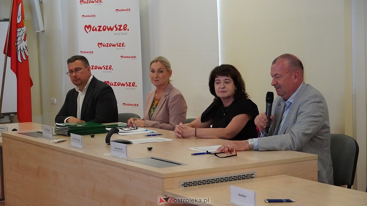 Podpisanie umów w ramach projektu Mazowsze pomaga [16.07.2026] - zdjęcie #64 - eOstroleka.pl