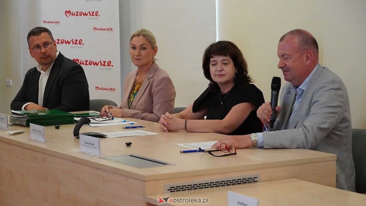 Podpisanie umów w ramach projektu Mazowsze pomaga [16.07.2026] - zdjęcie #63 - eOstroleka.pl