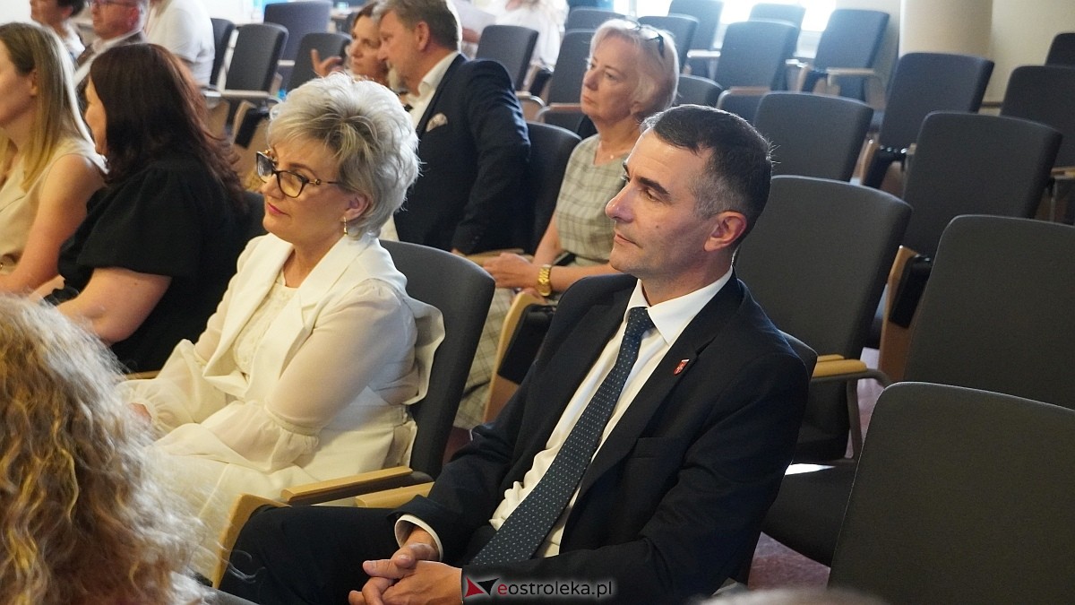 Podpisanie umów w ramach projektu Mazowsze pomaga [16.07.2026] - zdjęcie #54 - eOstroleka.pl