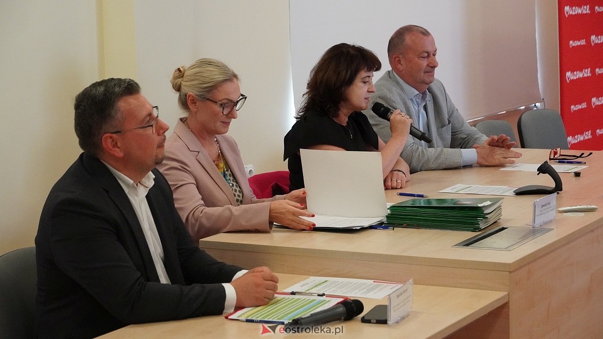 Podpisanie umów w ramach projektu Mazowsze pomaga [16.07.2026] - zdjęcie #52 - eOstroleka.pl