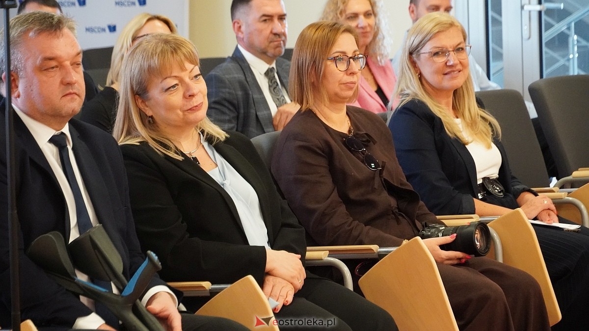 Podpisanie umów w ramach projektu Mazowsze pomaga [16.07.2026] - zdjęcie #45 - eOstroleka.pl