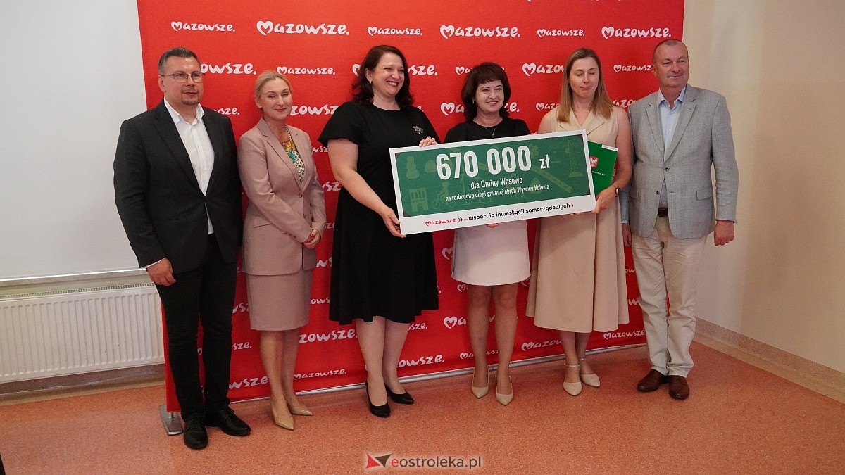 Podpisanie umów w ramach projektu Mazowsze pomaga [16.07.2026] - zdjęcie #29 - eOstroleka.pl
