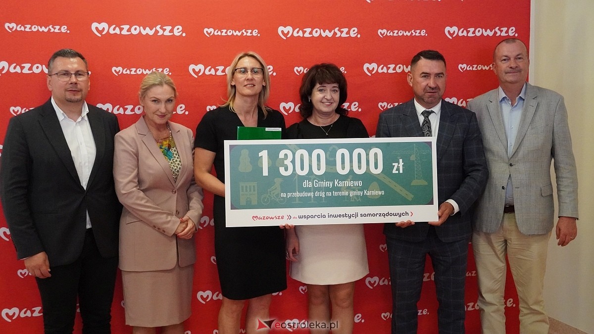Podpisanie umów w ramach projektu Mazowsze pomaga [16.07.2026] - zdjęcie #14 - eOstroleka.pl