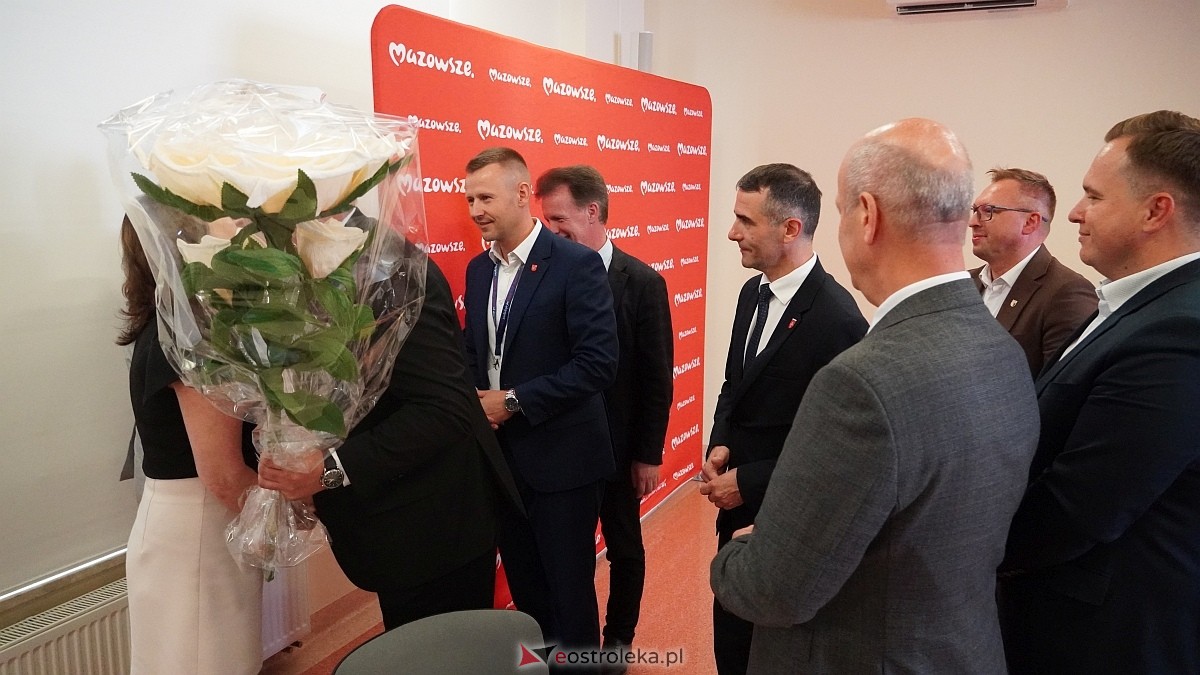 Podpisanie umów w ramach projektu Mazowsze pomaga [16.07.2026] - zdjęcie #2 - eOstroleka.pl