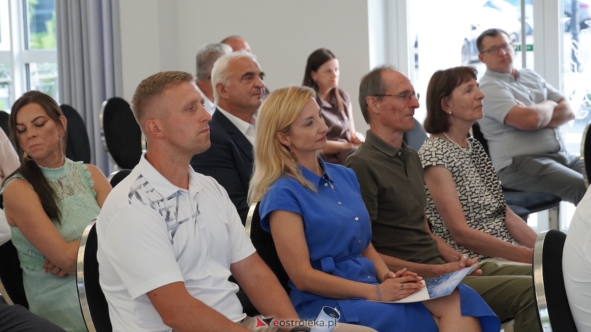 Premiera książki pt. 100 lat ostrołęckiego transportu [19.07.2026] - zdjęcie #51 - eOstroleka.pl