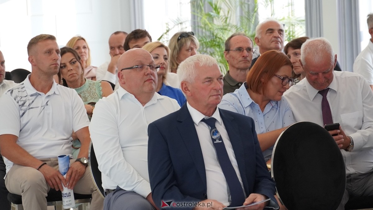 Premiera książki pt. 100 lat ostrołęckiego transportu [19.07.2026] - zdjęcie #37 - eOstroleka.pl