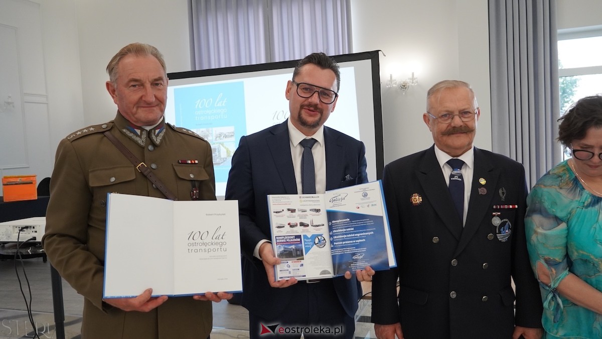Premiera książki pt. 100 lat ostrołęckiego transportu [19.07.2026] - zdjęcie #19 - eOstroleka.pl