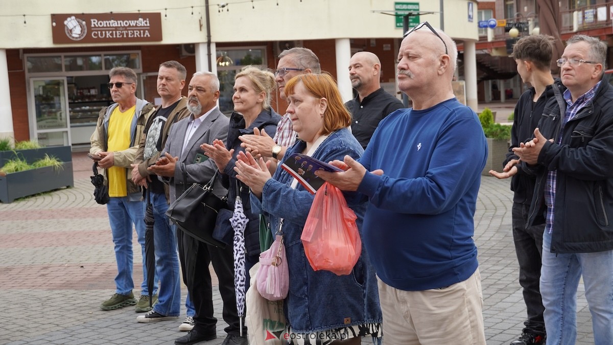 Spotkanie Konfederacji Korony Polskiej z mieszkańcami Ostrołęki [21.07.2026] - zdjęcie #11 - eOstroleka.pl