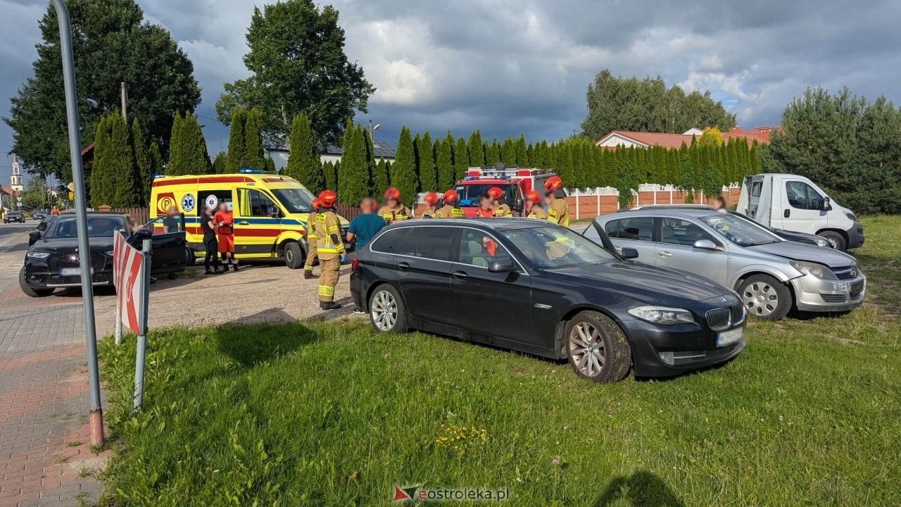 Kolizja na alei Jana Pawła II [24.07.2026] - zdjęcie #13 - eOstroleka.pl