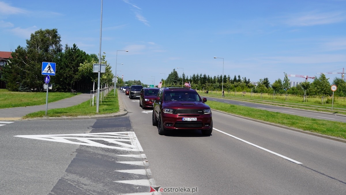 Parada samochodowa ulicami Ostrołęki [26.07.2026] - zdjęcie #85 - eOstroleka.pl