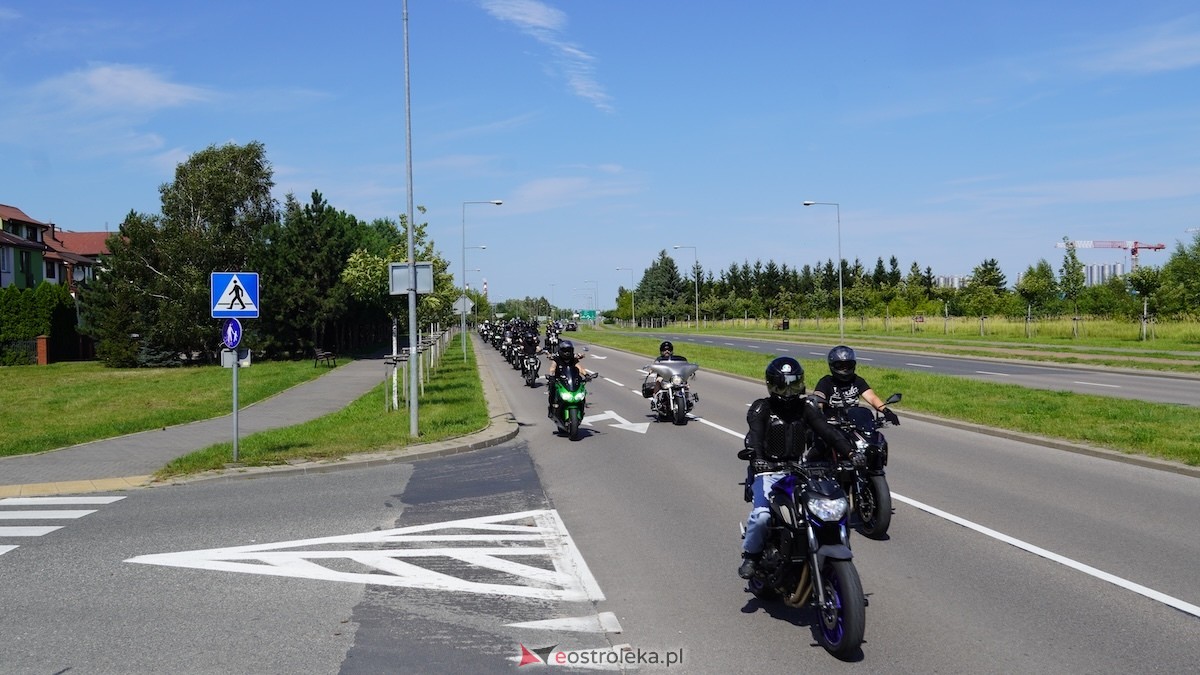 Parada samochodowa ulicami Ostrołęki [26.07.2026] - zdjęcie #46 - eOstroleka.pl