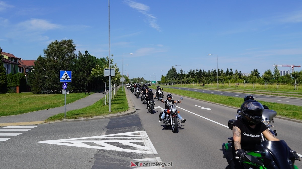 Parada samochodowa ulicami Ostrołęki [26.07.2026] - zdjęcie #45 - eOstroleka.pl