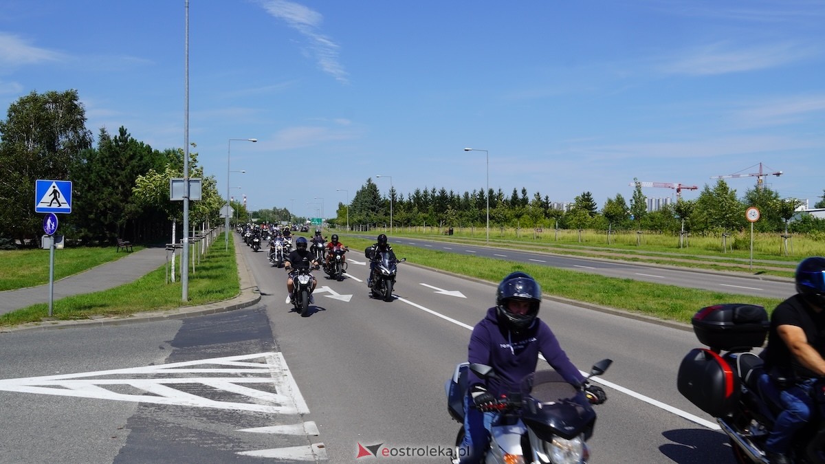 Parada samochodowa ulicami Ostrołęki [26.07.2026] - zdjęcie #31 - eOstroleka.pl