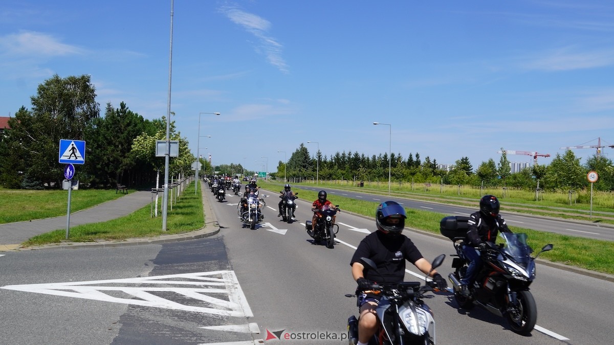 Parada samochodowa ulicami Ostrołęki [26.07.2026] - zdjęcie #30 - eOstroleka.pl