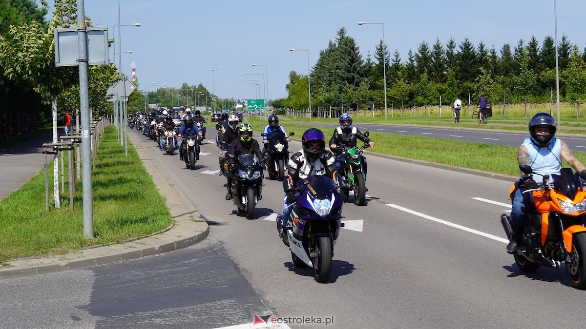 Parada samochodowa ulicami Ostrołęki [26.07.2026] - zdjęcie #12 - eOstroleka.pl