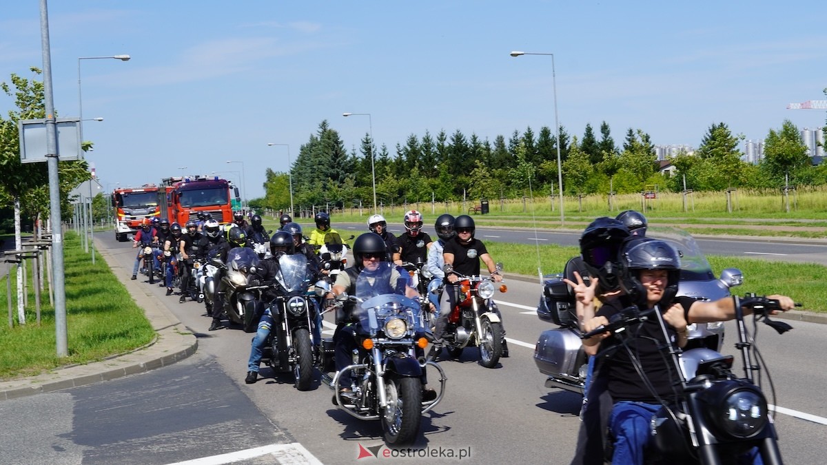 Parada samochodowa ulicami Ostrołęki [26.07.2026] - zdjęcie #10 - eOstroleka.pl