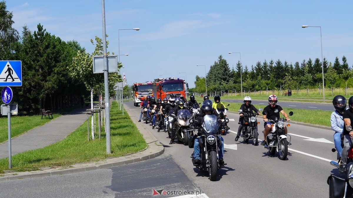 Parada samochodowa ulicami Ostrołęki [26.07.2026] - zdjęcie #8 - eOstroleka.pl