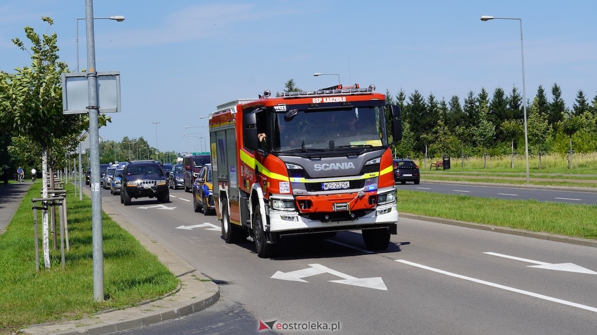 Parada samochodowa ulicami Ostrołęki [26.07.2026] - zdjęcie #3 - eOstroleka.pl