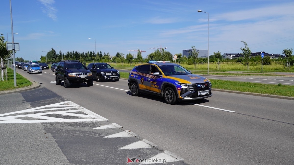 Parada samochodowa ulicami Ostrołęki [26.07.2026] - zdjęcie #2 - eOstroleka.pl