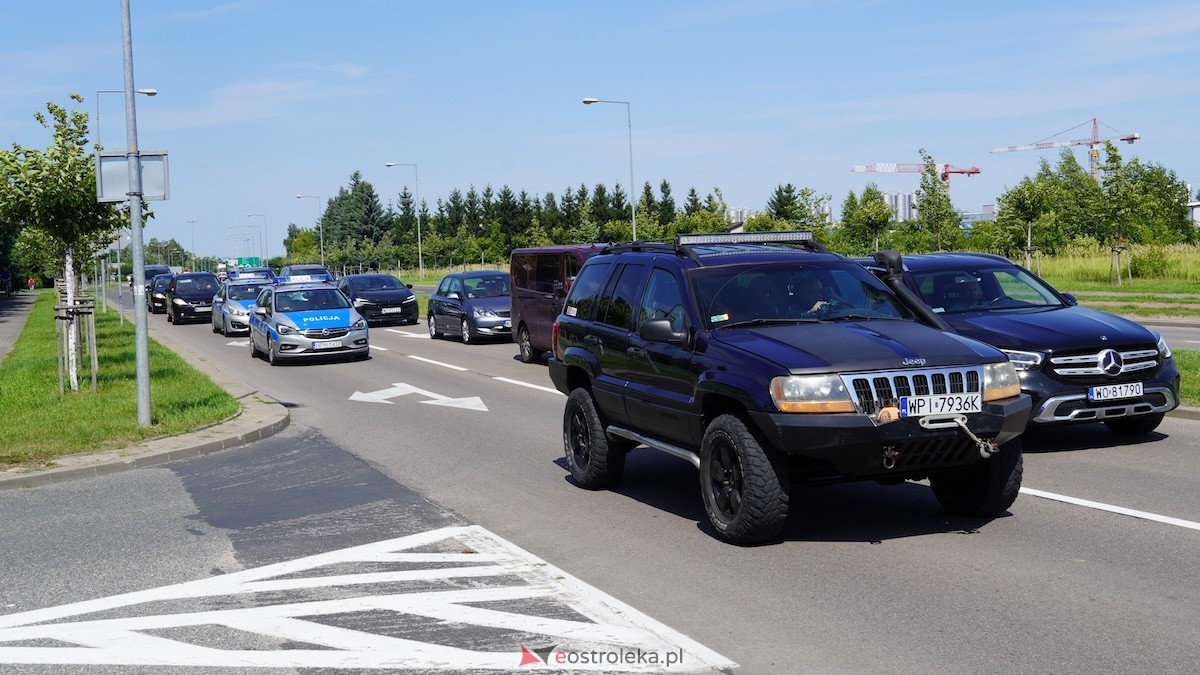 Parada samochodowa ulicami Ostrołęki [26.07.2026] - zdjęcie #1 - eOstroleka.pl
