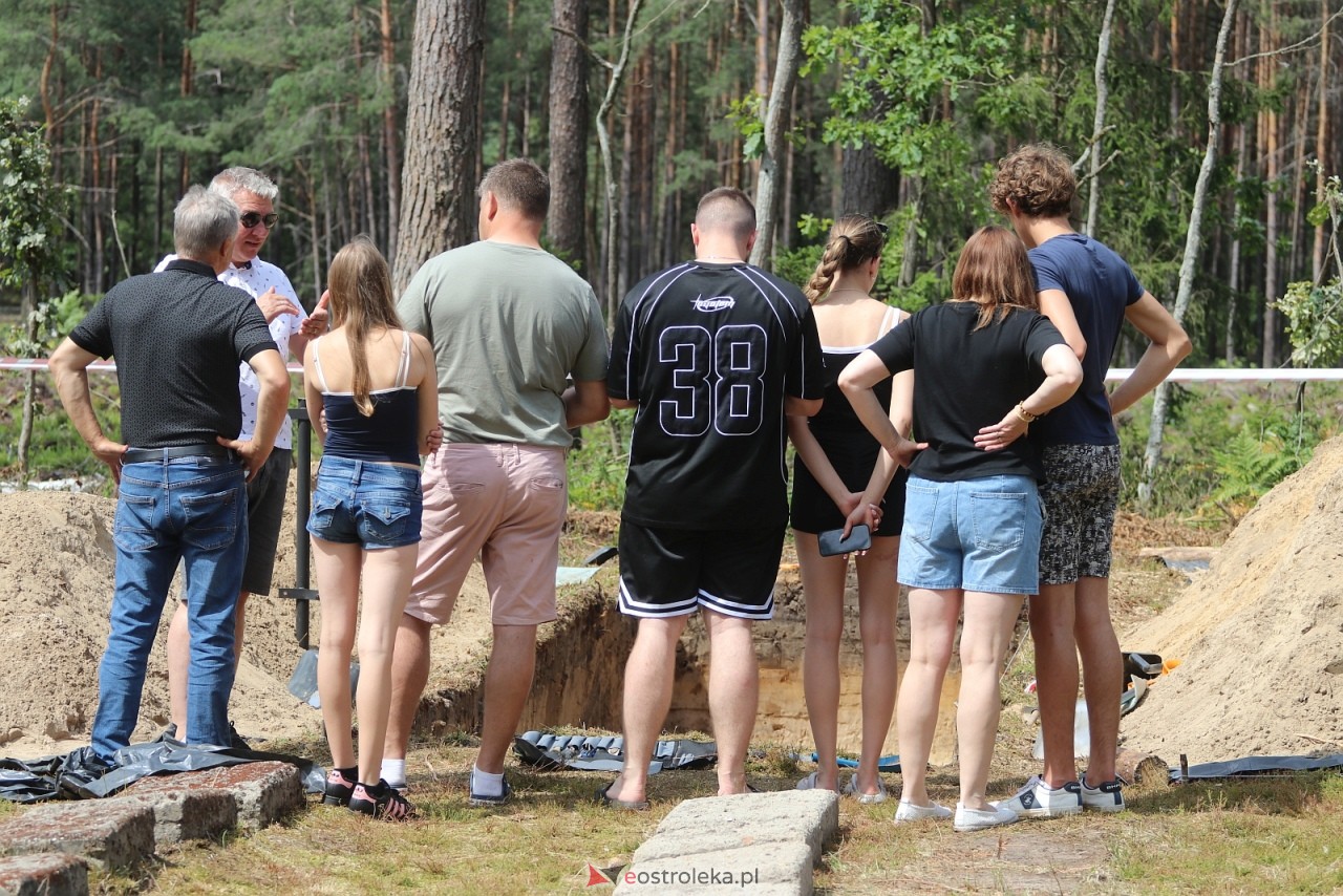 Renowacja cmentarza w Ramionach [26.07.2026] - zdjęcie #61 - eOstroleka.pl