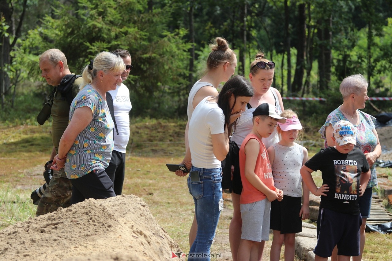Renowacja cmentarza w Ramionach [26.07.2026] - zdjęcie #14 - eOstroleka.pl
