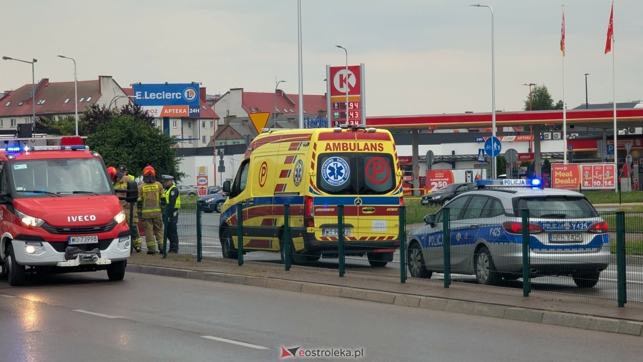 Wypadek przy Fieldorfa Nila w Ostrołęce [27.07.2026] - zdjęcie #11 - eOstroleka.pl
