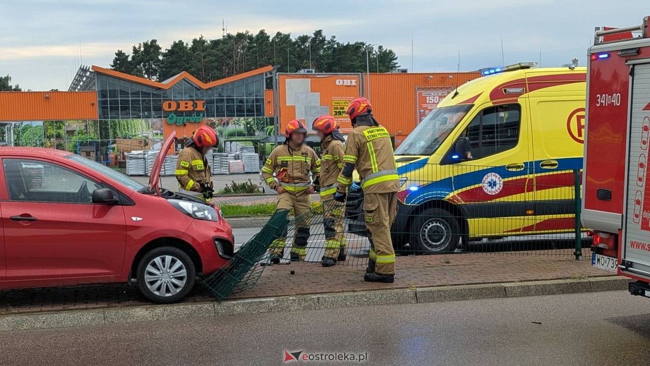 Wypadek przy Fieldorfa Nila w Ostrołęce [27.07.2026] - zdjęcie #10 - eOstroleka.pl