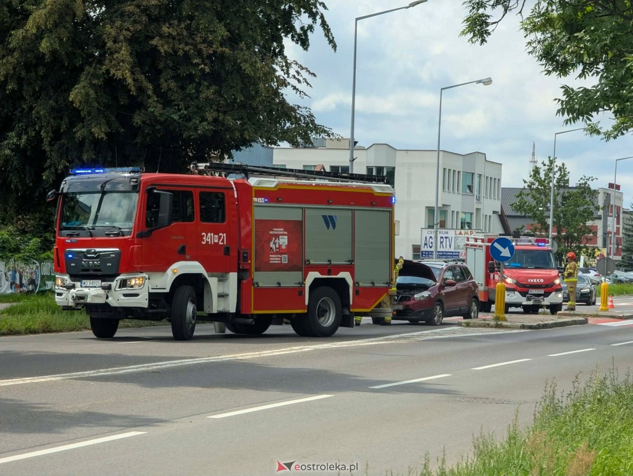 Zderzenie dwóch aut przy ul. 11 Listopada w Ostrołęce [27.07.2026] - zdjęcie #11 - eOstroleka.pl