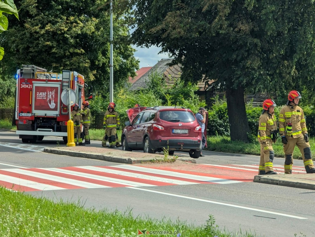 Zderzenie dwóch aut przy ul. 11 Listopada w Ostrołęce [27.07.2026] - zdjęcie #2 - eOstroleka.pl