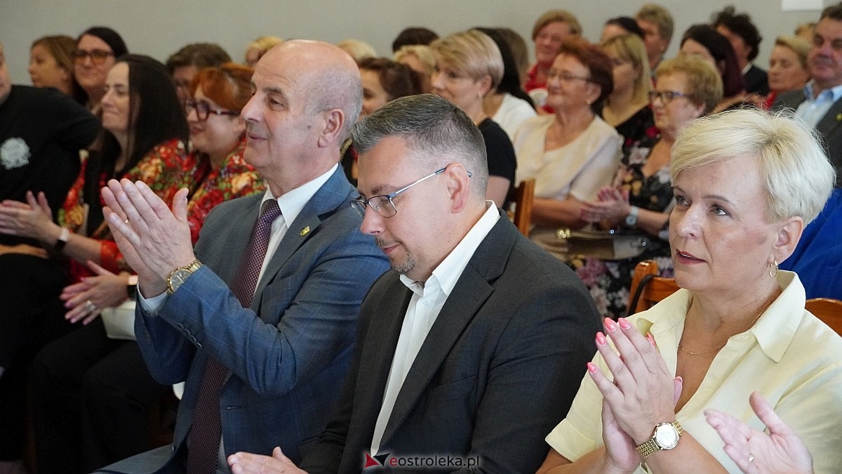 Wręczenie czeków ze wsparciem od ARiMR dla KGW z powiatu ostrołęckiego [28.07.2026] - zdjęcie #67 - eOstroleka.pl