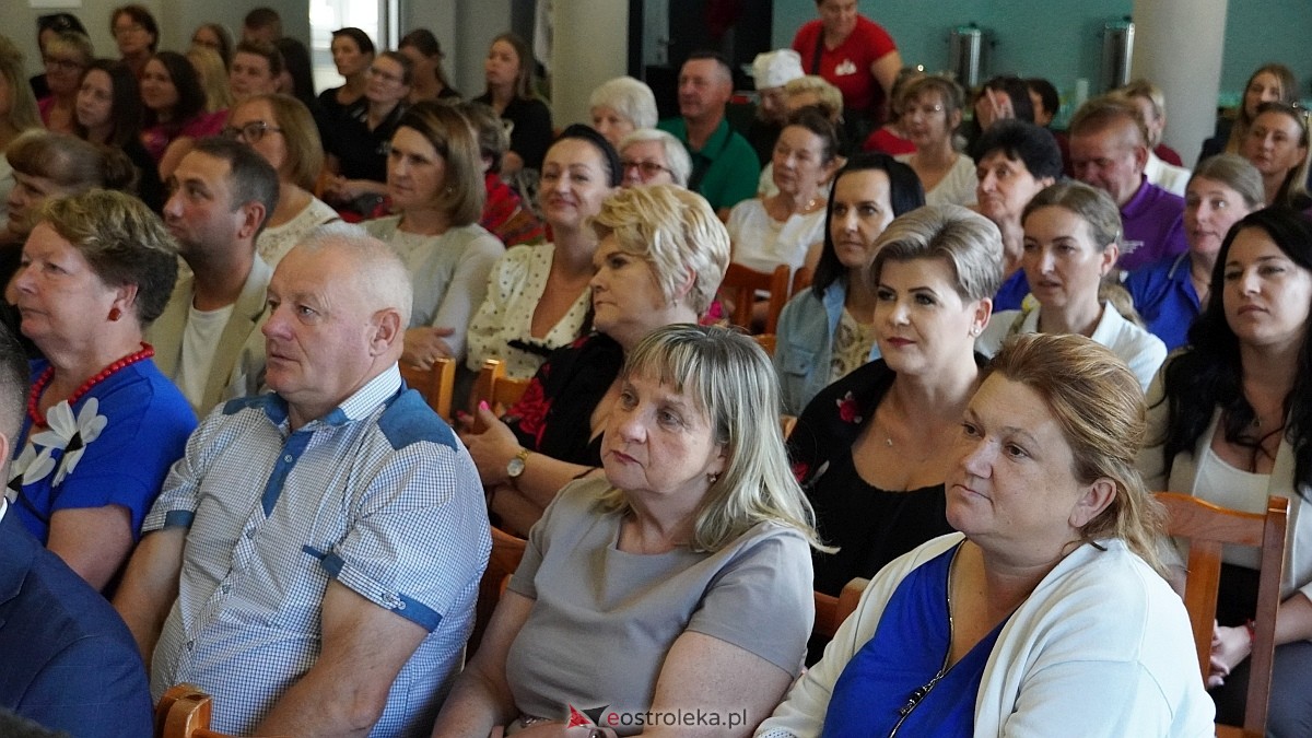 Wręczenie czeków ze wsparciem od ARiMR dla KGW z powiatu ostrołęckiego [28.07.2026] - zdjęcie #65 - eOstroleka.pl
