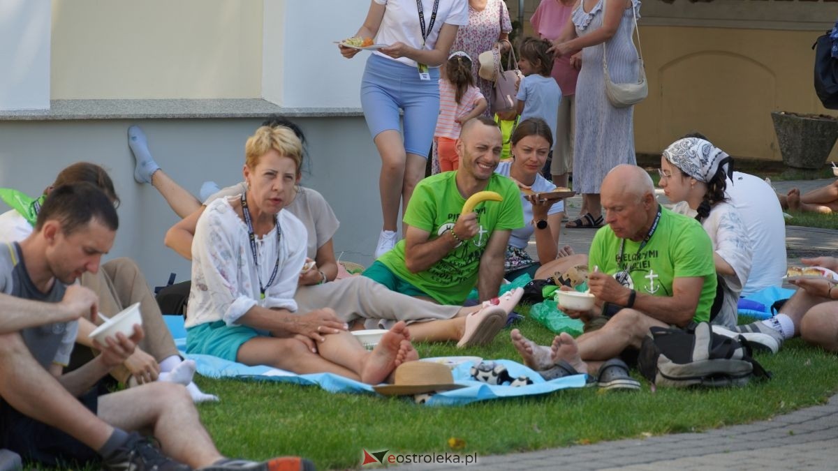 Mieszkańcy Ostrołęki ugościli pielgrzymów z Ełku [31.07.2026] - zdjęcie #25 - eOstroleka.pl
