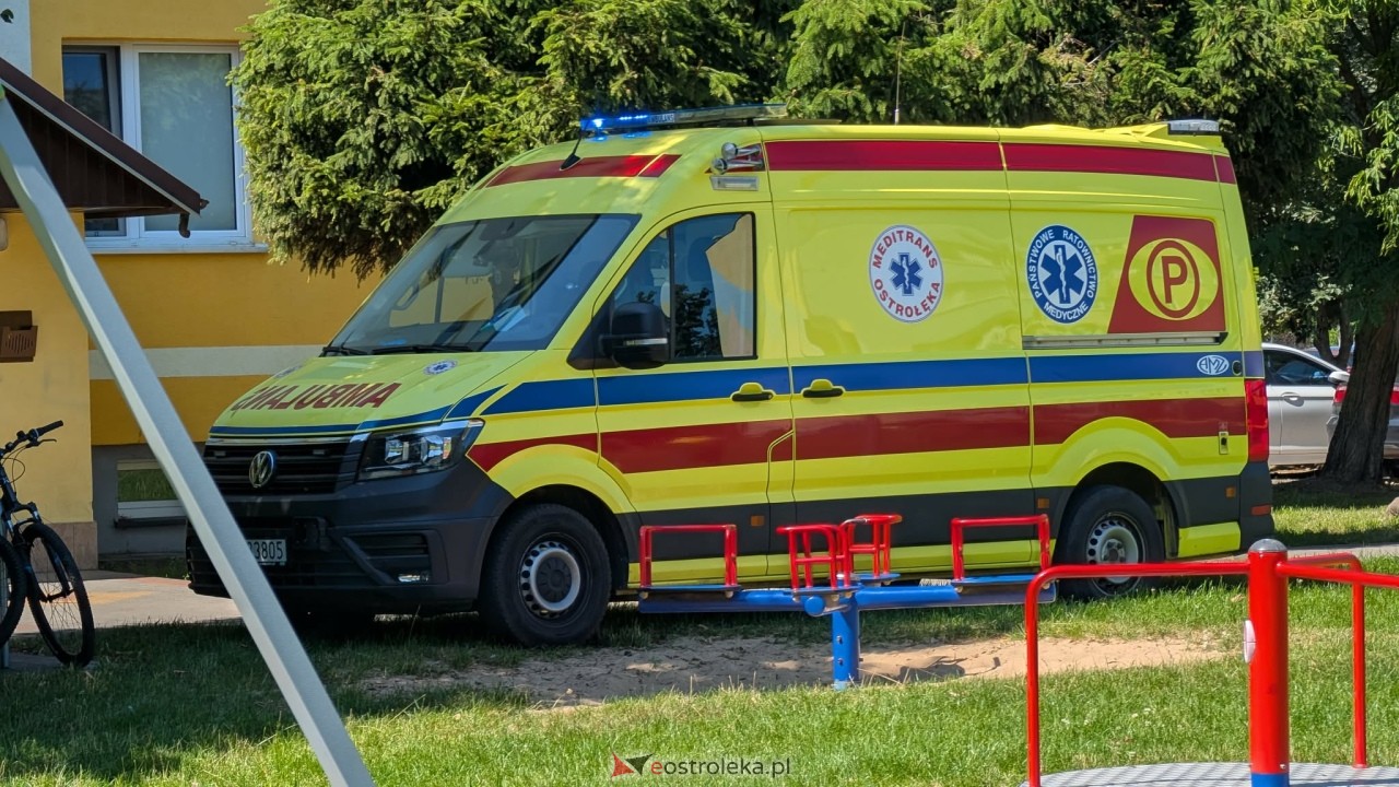 Interwencja służb ratunkowych przy ul. Kozłowskiego Lasa [30.07.2026] - zdjęcie #6 - eOstroleka.pl