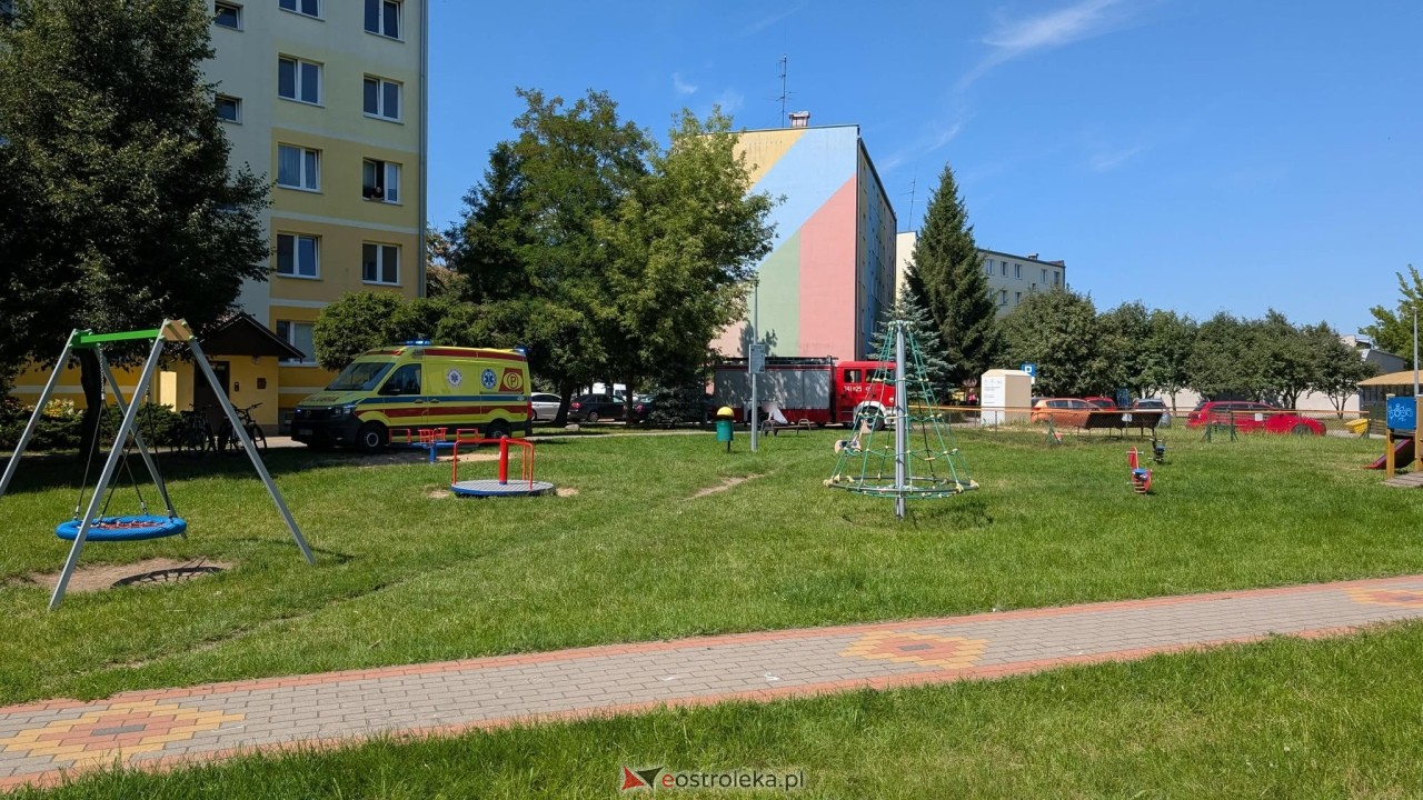 Interwencja służb ratunkowych przy ul. Kozłowskiego Lasa [30.07.2026] - zdjęcie #5 - eOstroleka.pl