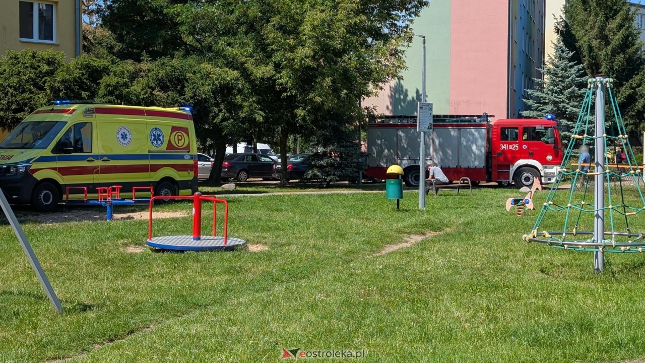 Interwencja służb ratunkowych przy ul. Kozłowskiego Lasa [30.07.2026] - zdjęcie #4 - eOstroleka.pl