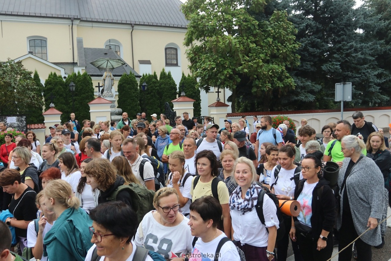 Pielgrzymka na Jasną Górę [1.08.2026] - zdjęcie #121 - eOstroleka.pl
