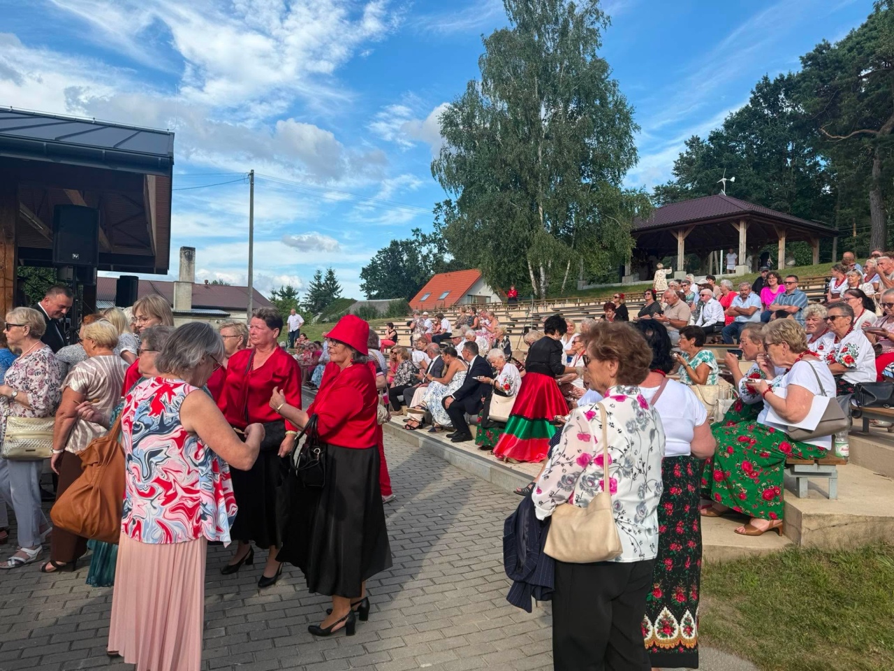 Jubileusz 20-lecia istnienia Klubu Seniora Pogodny zmierzch w Baranowie [02.08.2026] - zdjęcie #26 - eOstroleka.pl