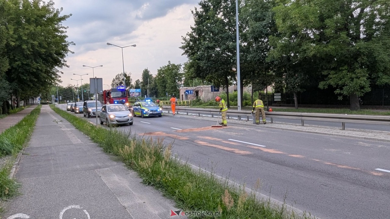 Kolizja dwóch aut na Traugutta [06.08.2026] - zdjęcie #5 - eOstroleka.pl