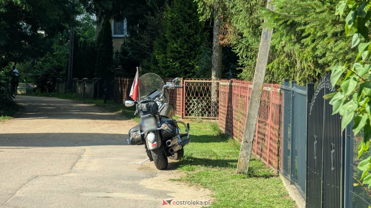 Wypadek z udziałem motocyklisty i auta osobowego w Grabowie [08.08.2026] - zdjęcie #6 - eOstroleka.pl