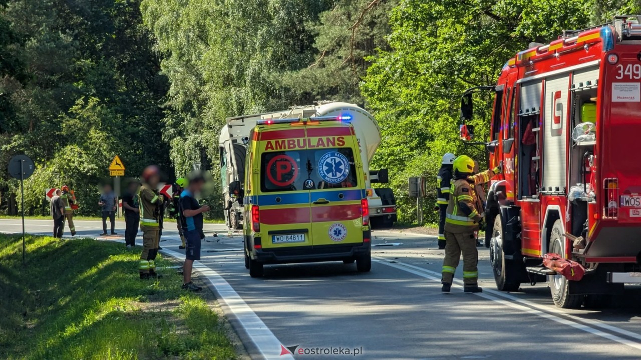 Zderzenie dwóch ciężarówek w Czerwinie [13.08.2026] - zdjęcie #19 - eOstroleka.pl