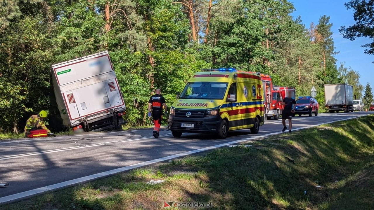 Zderzenie dwóch ciężarówek w Czerwinie [13.08.2026] - zdjęcie #16 - eOstroleka.pl