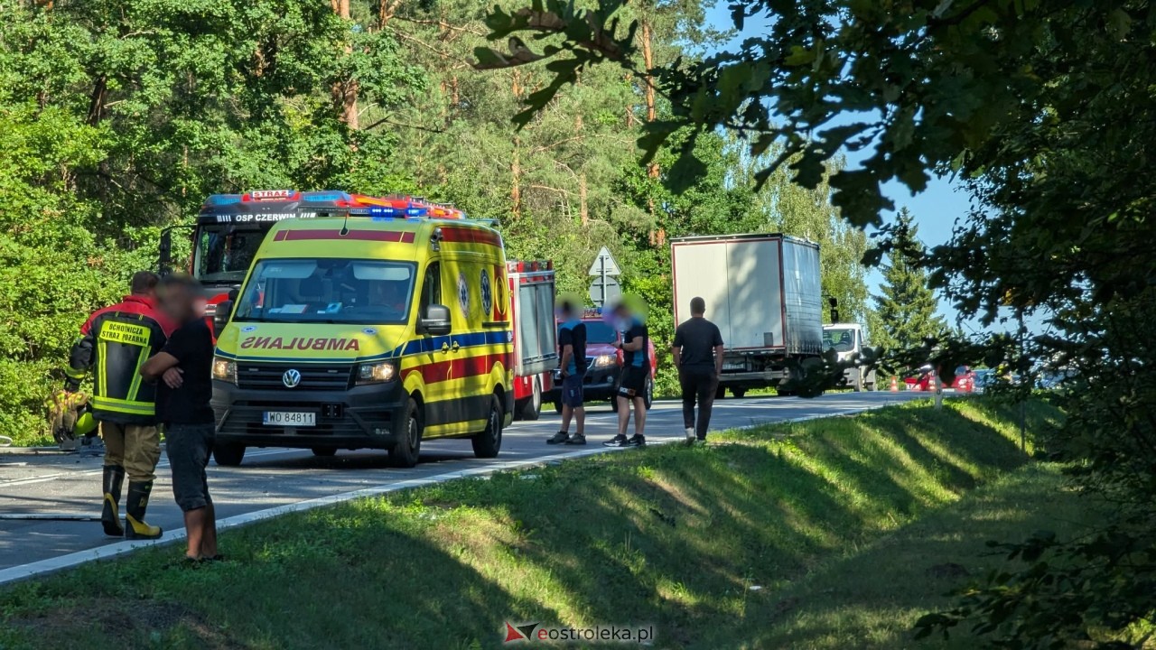 Zderzenie dwóch ciężarówek w Czerwinie [13.08.2026] - zdjęcie #14 - eOstroleka.pl