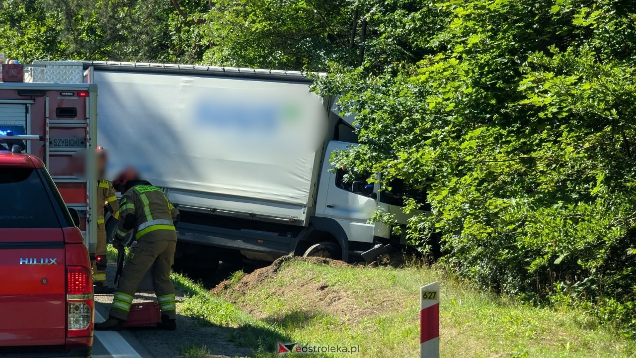 Zderzenie dwóch ciężarówek w Czerwinie [13.08.2026] - zdjęcie #9 - eOstroleka.pl