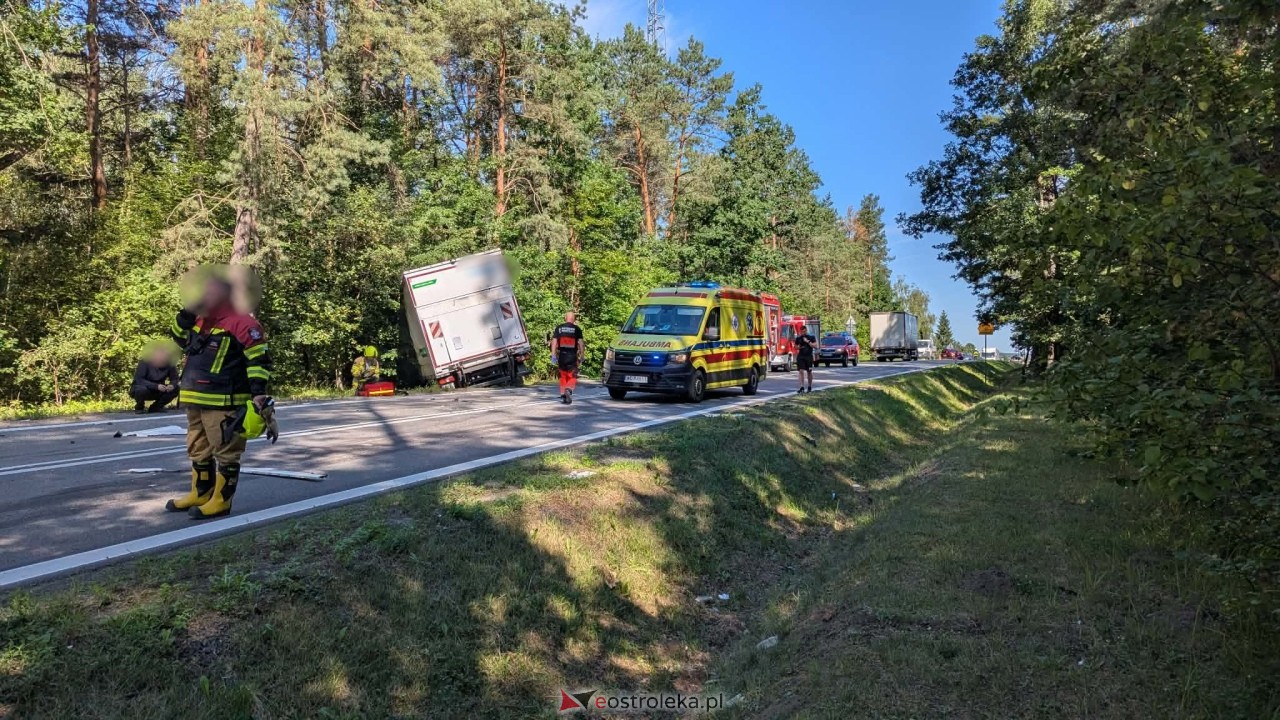 Zderzenie dwóch ciężarówek w Czerwinie [13.08.2026] - zdjęcie #5 - eOstroleka.pl